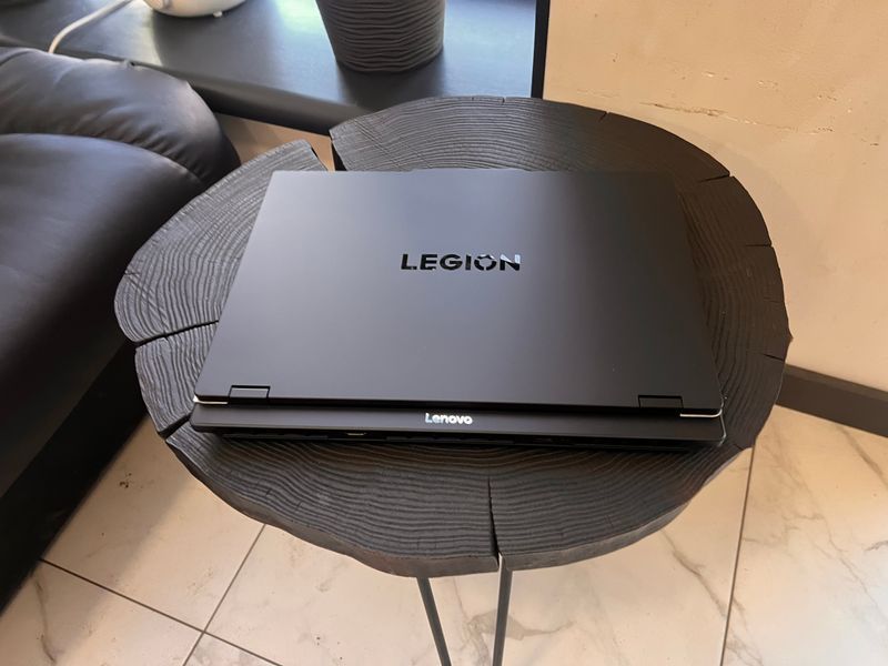 Ноутбук Lenovo Legion 5 15IRX10 Eclipse Black  83LY00GFGE фото