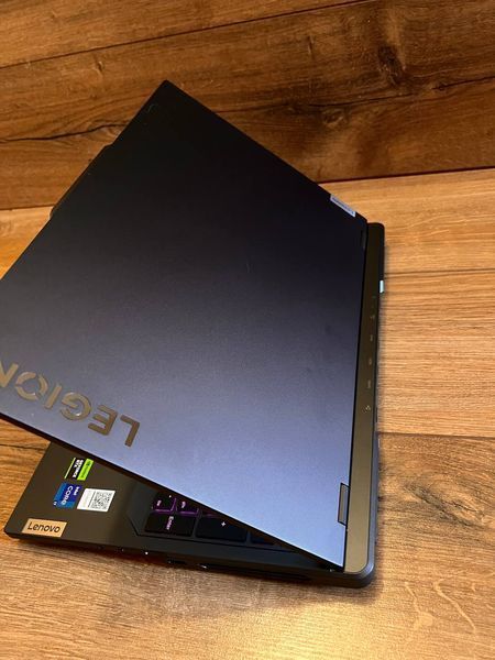 Lenovo Legion Pro 5 16IRX9 Onyx Grey 83DF00D8RA фото