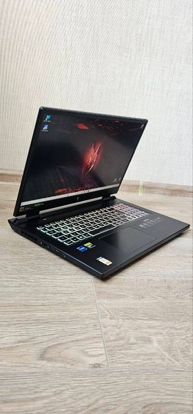Ноутбук Acer Nitro 5 AN517-55-70M5 Obsidian Black NH.QLFEU.00L фото