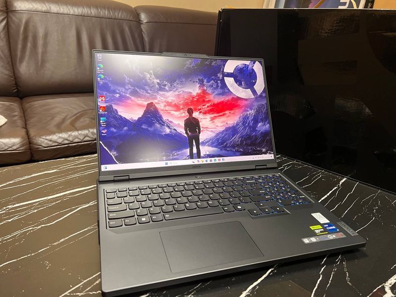 Ноутбук Lenovo Legion Pro 5 16IRX9  83DF00ATUS фото