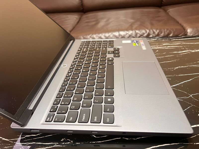 Ноутбук Lenovo Legion 5 16IRX9  83DG004JUS фото